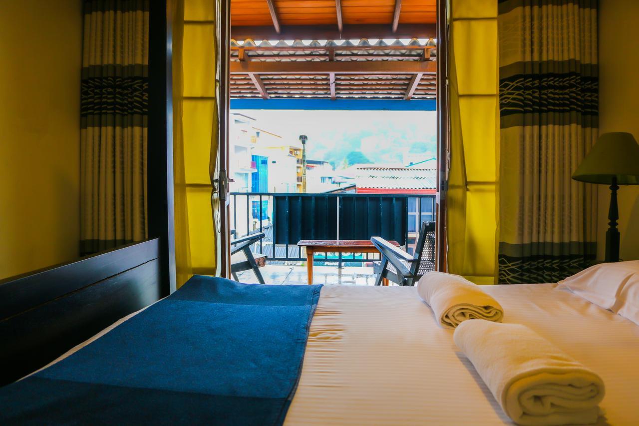 Dhawalagiri Inn Kandy Exterior foto